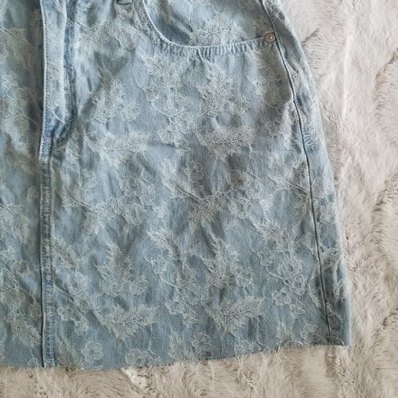 Zee Gee Why Raw Hem White Print Jean Kick Skirt 31 - Picture 2 of 8